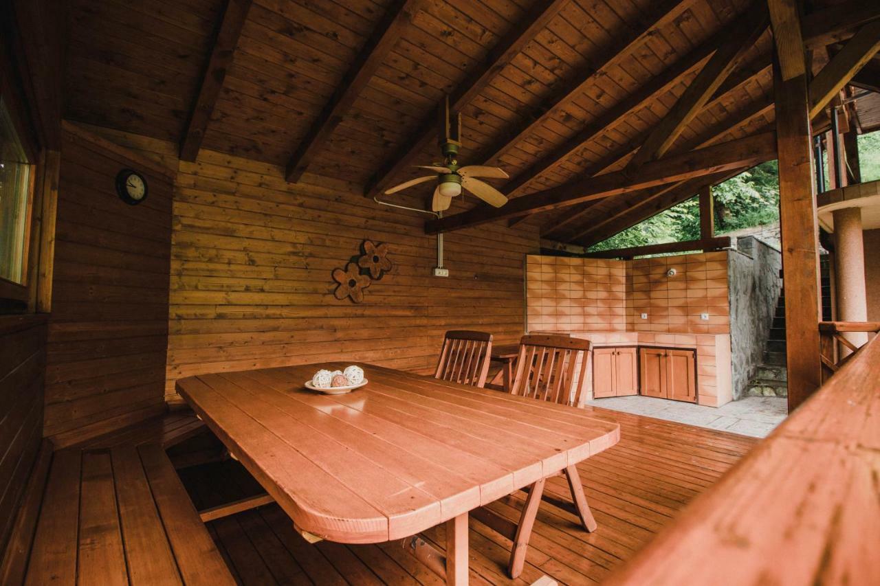 Lazec Country House Βίλα Pluznje Εξωτερικό φωτογραφία